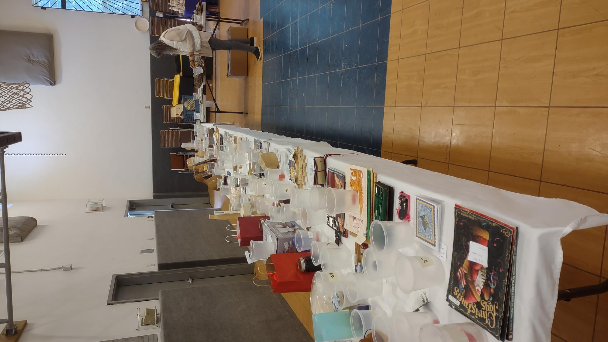 Photography Raffle Table Capitol Woodcarvers